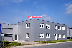 Gebäudeansicht von links Gebäudeansicht von links